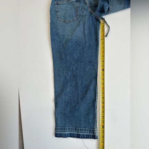NWT- Gap 90’s Loose Low Rise - Straight Leg - Mid Wash Denim - Size 30/10P - Picture 9 of 12